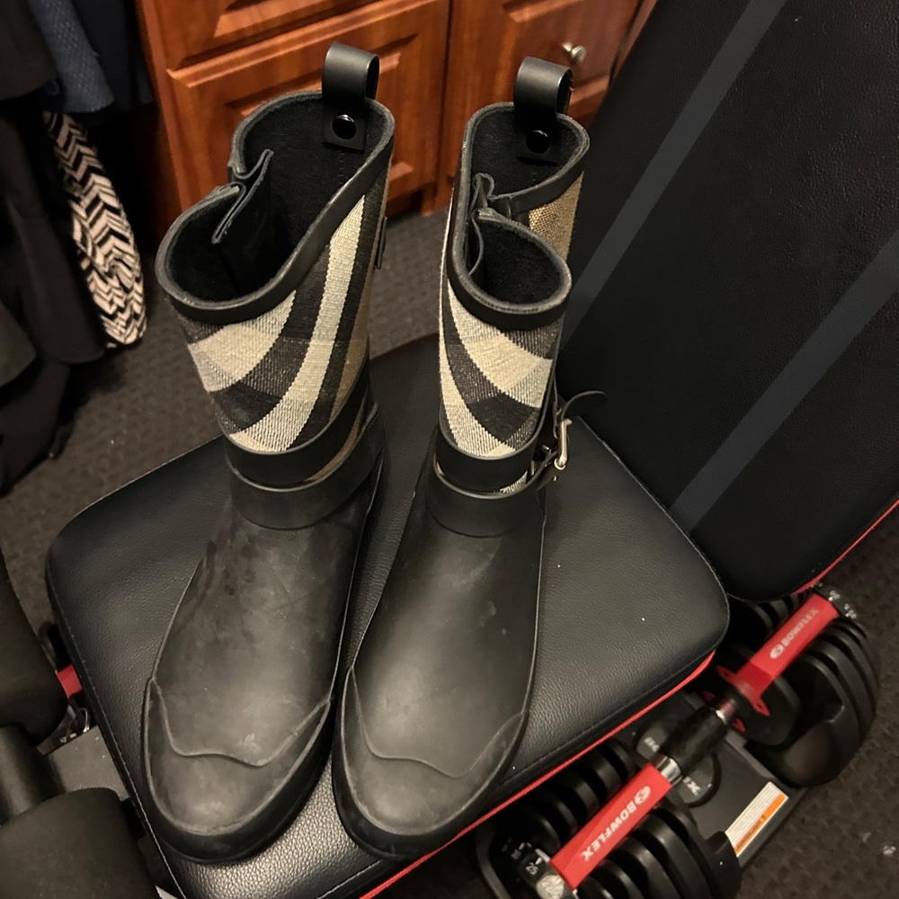 Burberry rain boots